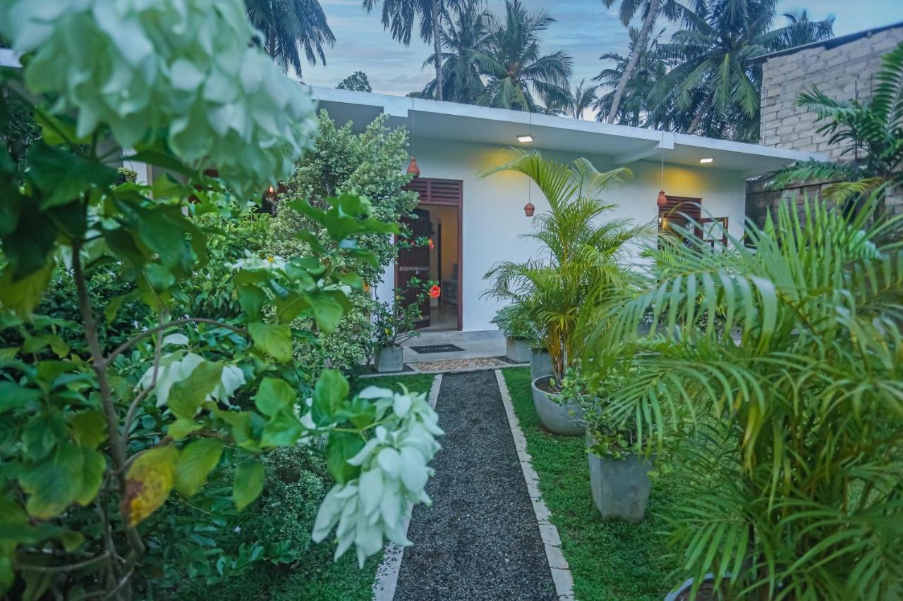 Saku Residence Unawatuna Exterior photo